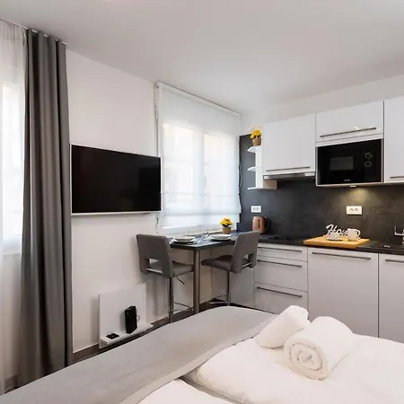 Apartament Luxury & Five