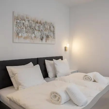 Luxury & Five * ספליט