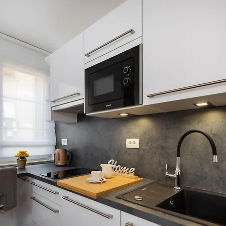 Apartament Luxury & Five